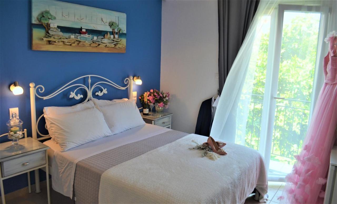 Hotel Kastro Скиатос Экстерьер фото